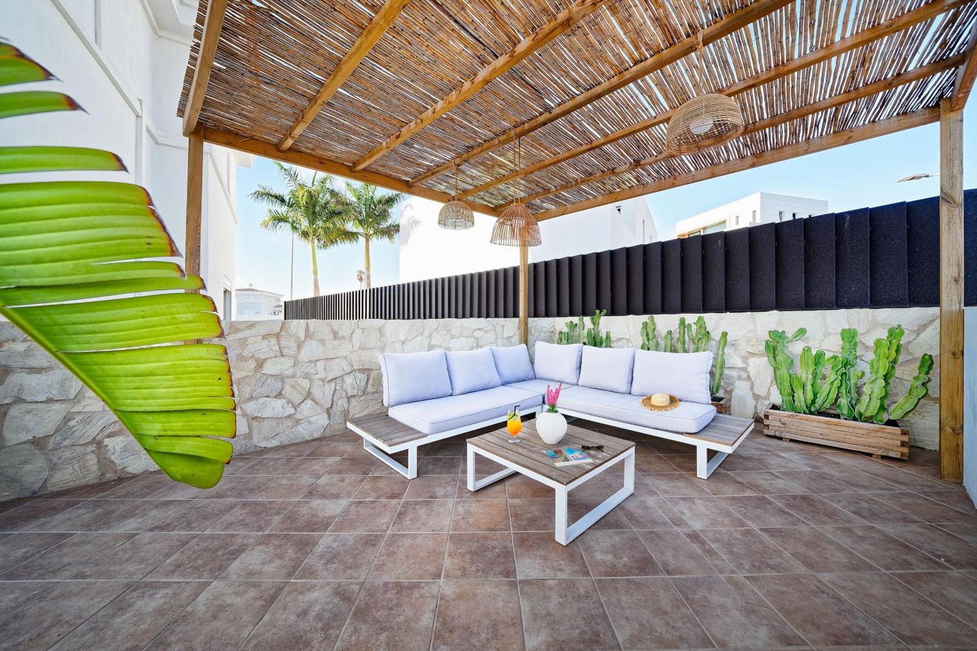 Villa Laravi By Maspalomas Holiday Villas 梅罗那瑞斯 外观 照片